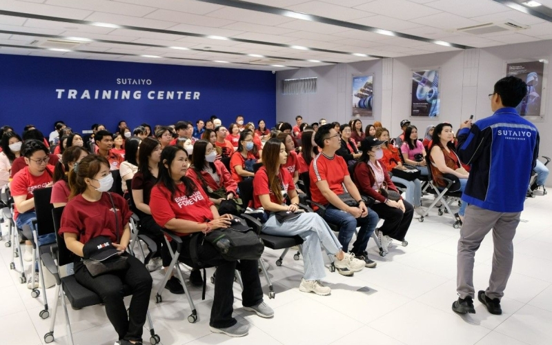 ExxonMobil Management Visits SUTAIYO Eastern Distribution and Technology Center