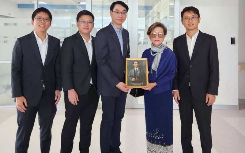 สุไทโยฯ ร่วมแบ่งปัน มอบ 200,000 บาท สนับสนุนงานวิจัยและช่วยเหลือผู้ป่วย หน่วยงาน ทางเดินอาหาร และ ตับ โรงพยาบาลศิริราช